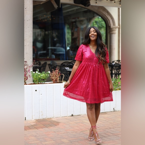 ALL THAT SHIMMERS SEQUIN DRESS IN MAGENTA BY PINK DESERT M - Picture 3 of 6